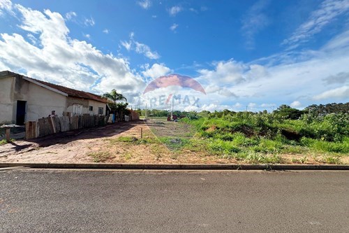 Venda-Terreno-Rua das Dalias , s/n  - Próximo da avenida principal do bairro  - Centro , Penápolis , São Paulo , 16300000-631191013-90