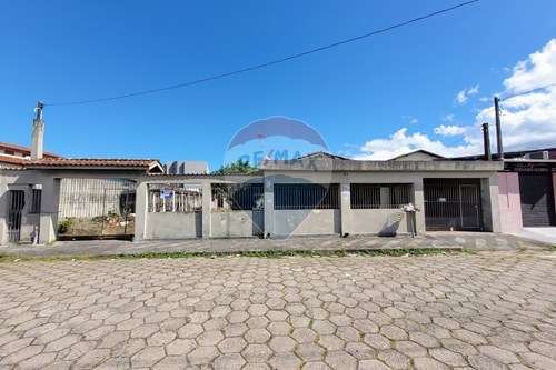 Venda-Casa-Rua Laércio Luís dos Santos , 129  - Caputera , Caraguatatuba , São Paulo , 11660370-631571001-10