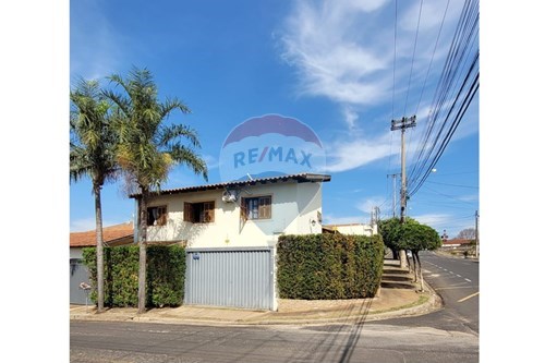 Venda-Casa-Rua Joana Anderi Chalela , 220  - Jardim Conceição , São José do Rio Preto , São Paulo , 15030650-631381002-6