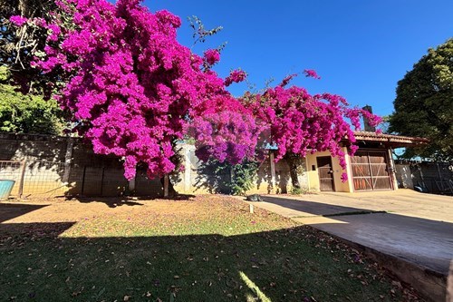 Venda-Chácara / Sítio / Fazenda-Rua Oscar Domingos de Campos , 1233  - Perto da Prefeitura de Araçoiaba da Serra  - Barreiros , Araçoiaba da Serra , São Paulo , 18190000-630591061-143