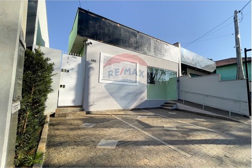 Venda-Casa-Avenida Doutor Sales Gomes , 190  - Centro , Tatuí , São Paulo , 18270690-631081001-7