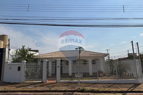 Venda-Casa-Rua Professora Áurea de Campos Gonçalves , 235  - Jardim Americano , Lins , São Paulo , 16400653-631011035-23