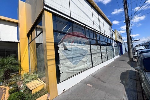 Alugar-Ponto Comercial/ Loja-Centro , Botucatu , São Paulo , 18600050-630111007-1380