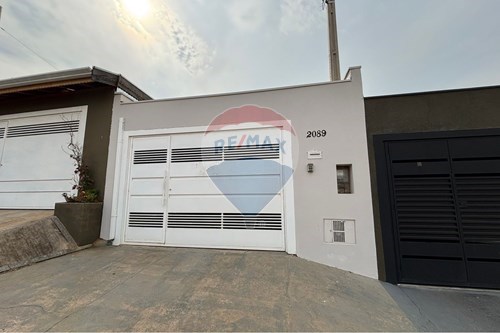 Venda-Casa-Jardim Ypê , Botucatu , São Paulo , 18608-010-630111036-29