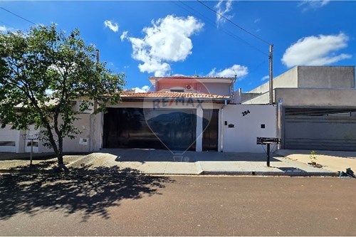 Venda-Casa-Jardim Ouro Verde , Botucatu , São Paulo , 18612-040-630481020-42