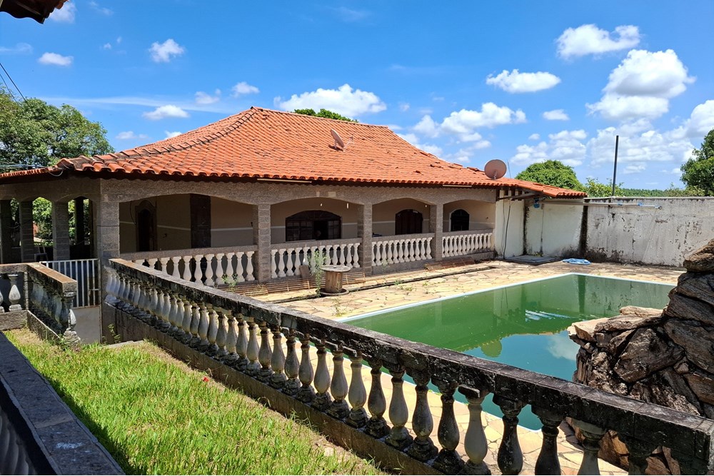 Chácara, 2 quartos, 1490 m² - Foto 1