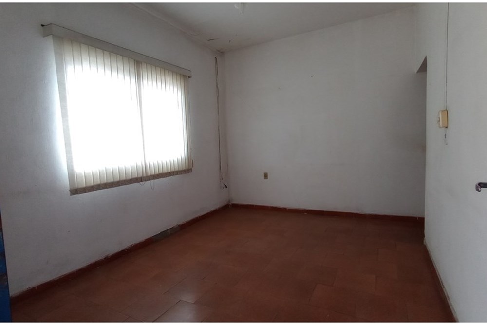 Casa à venda com 2 quartos, 83m² - Foto 9
