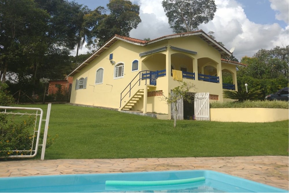 Chácara à venda com 3 quartos, 100m² - Foto 1