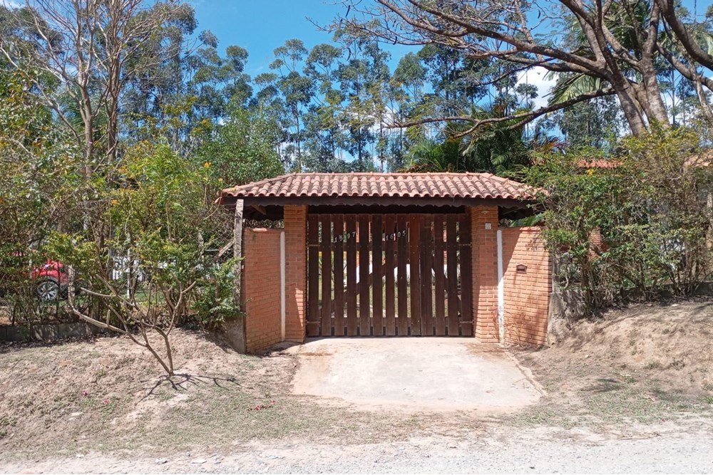 Chácara, 3 quartos, 2465 m² - Foto 2