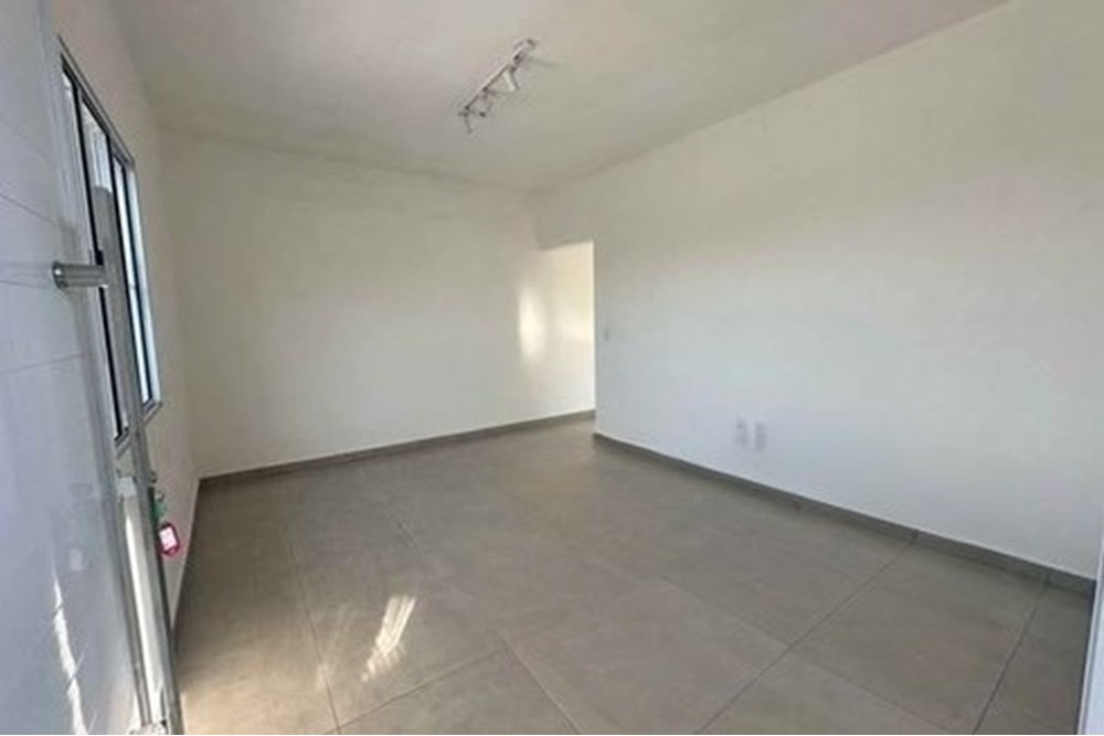 Casa à venda com 2 quartos, 41m² - Foto 5