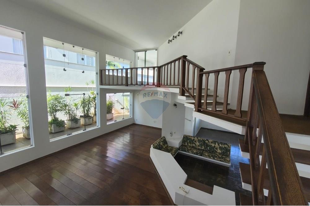 Casa com 3 quartos à venda, 422m² — foto 10 de 19