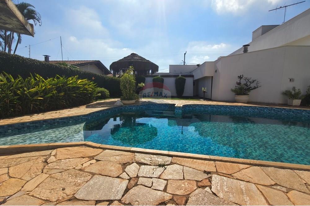 Casa com 3 quartos à venda, 422m² — foto 14 de 19