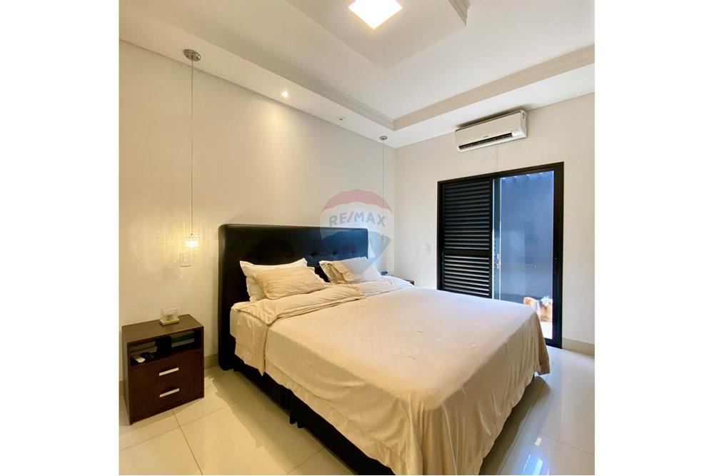 Casa de Condomínio com 3 quartos à venda, 228m² — foto 21 de 24