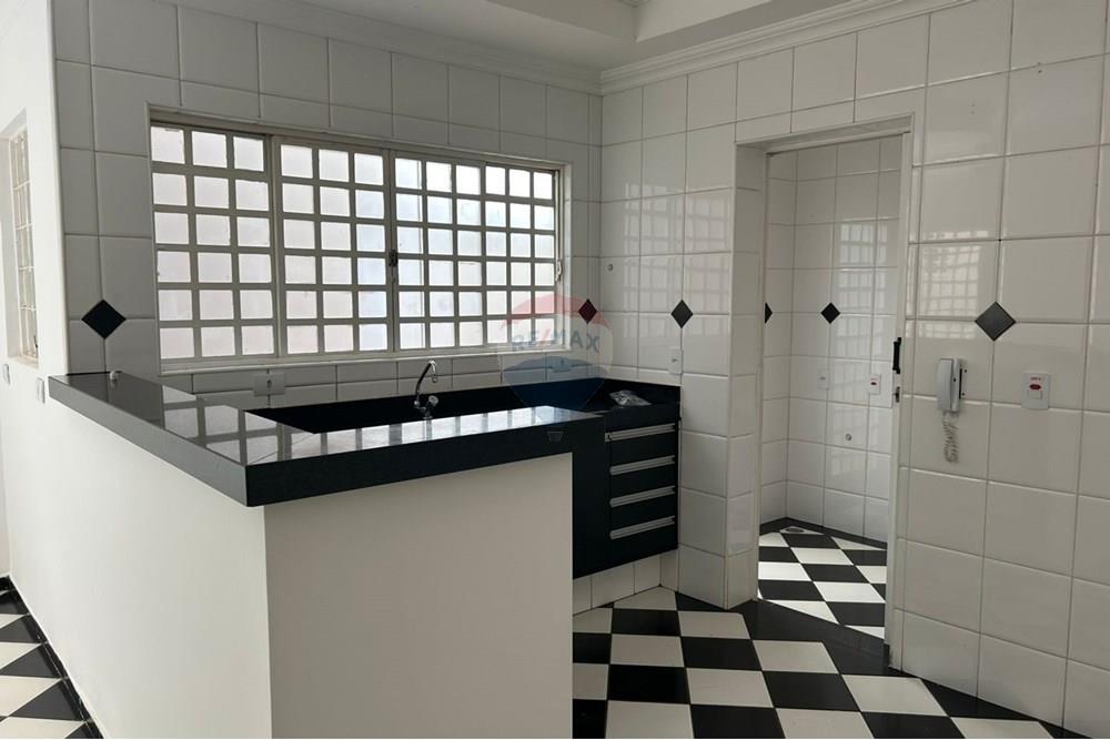 Casa - Alugar - Botucatu , São Paulo - WhatsApp Image 2025-10-30 at 09.02.20 (1).jpeg - 630481137-36