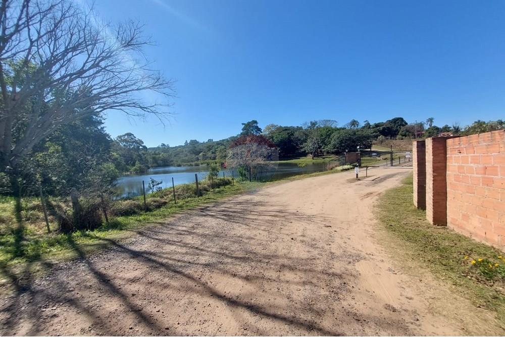 Terreno - Venda - Botucatu , São Paulo - frente com lago.jpeg - 630111087-17