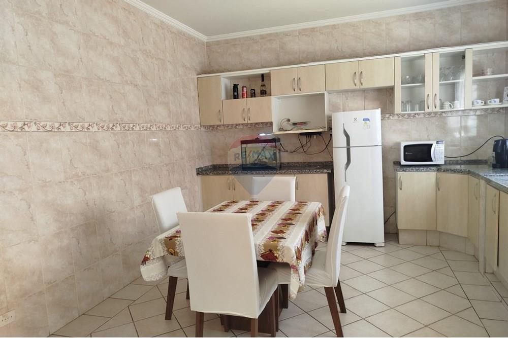 Casa, 4 quartos, 240 m² - Foto 24