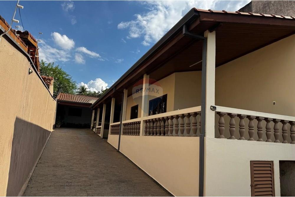 Casa à venda com 3 quartos, 201m² - Foto 6