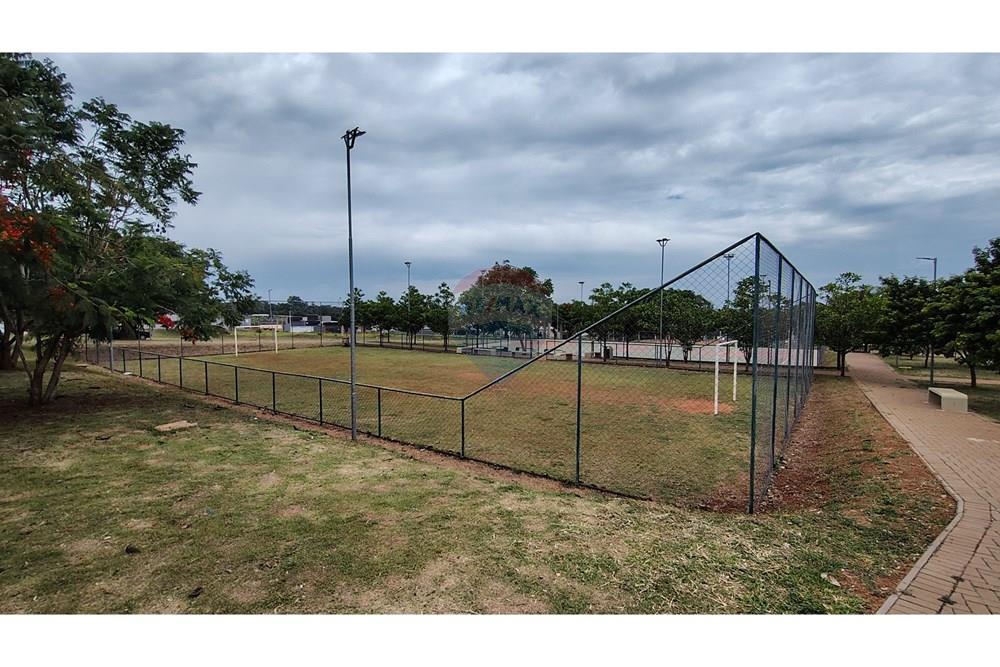 Terreno / Lote / Condomínio  à venda, 204m² — foto 8 de 14