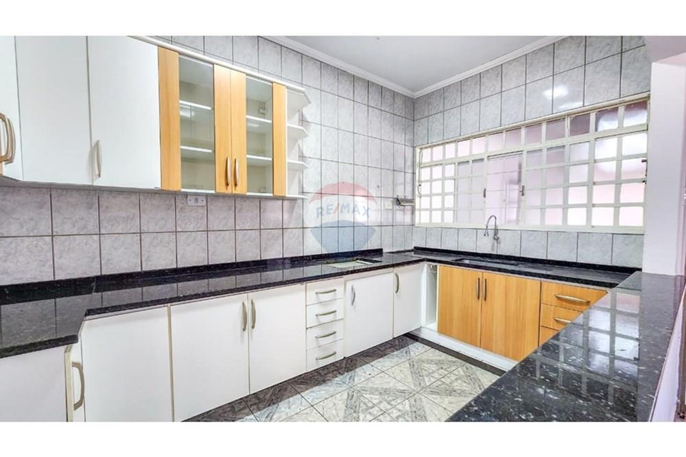 Casa - Venda - Botucatu , São Paulo - WhatsApp Image 2025-09-04 at 16.22.22.jpeg - 630481010-248