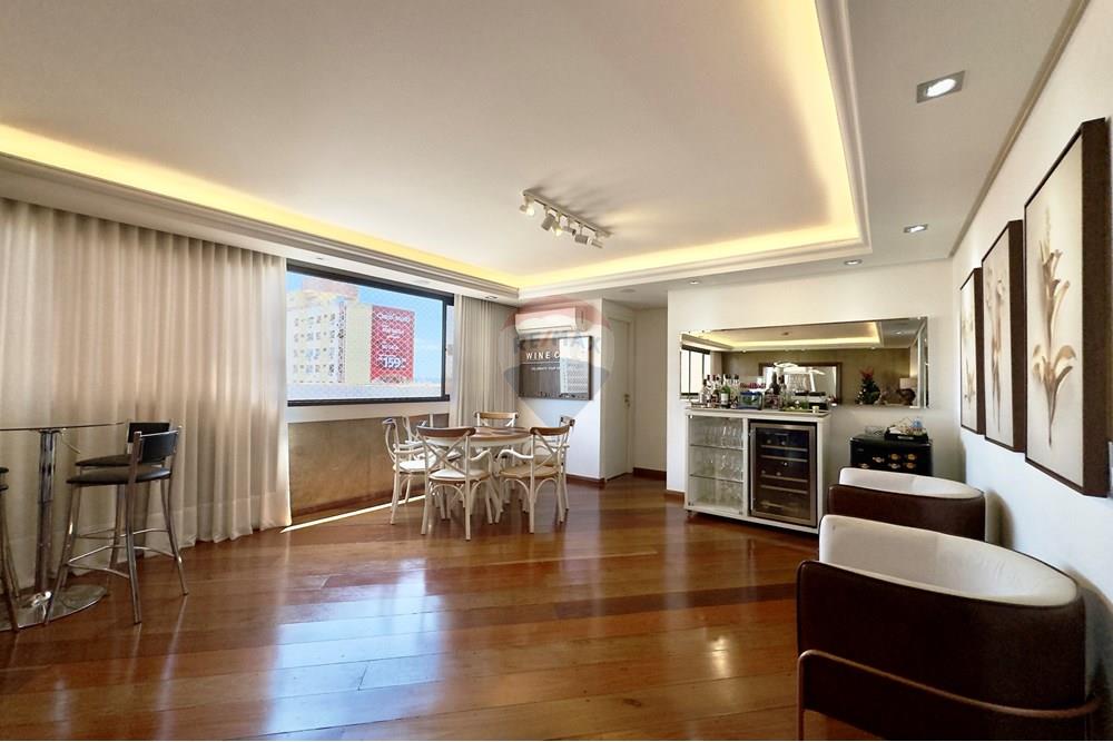 Apartamento com 3 quartos à venda, 193m² — foto 3 de 31