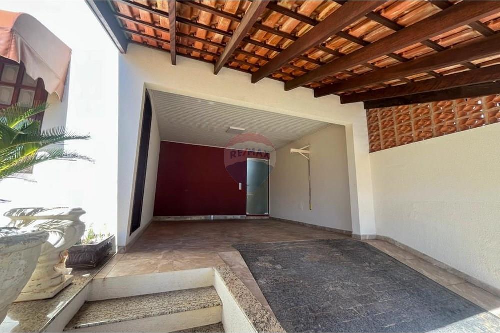 Casa - Venda - Botucatu , São Paulo - garagem.jpeg - 630111036-20