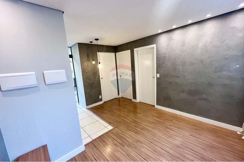 Apartamento à venda com 2 quartos, 43m² - Foto 13