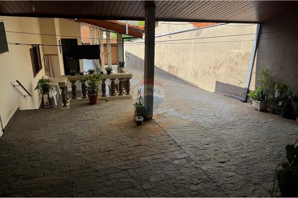 Casa à venda com 3 quartos, 201m² - Foto 8
