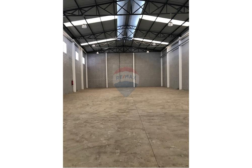 Galpão - Alugar - Arujá , São Paulo - Imagem do WhatsApp de 2025-10-17 à(s) 11.46.39_0076f081.jpg - 631491003-106