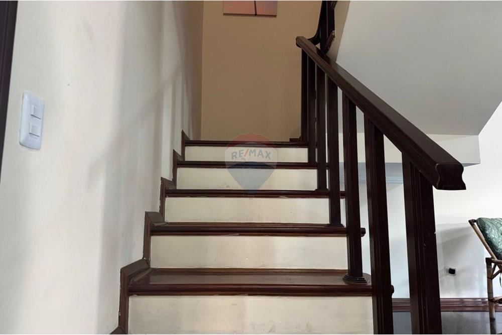 Casa à venda com 4 quartos, 250m² - Foto 13