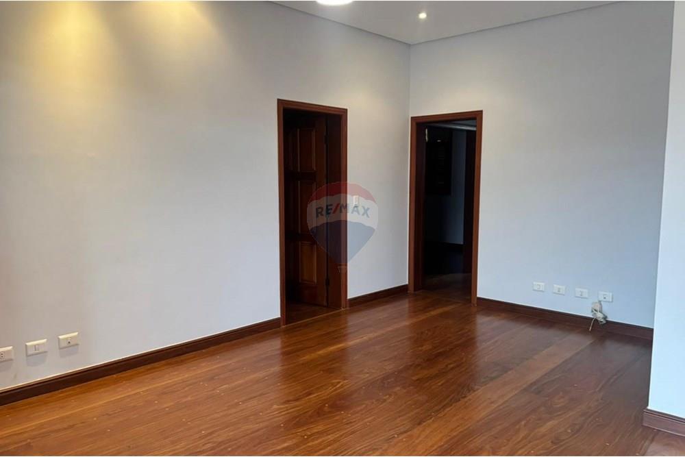 Casa Comercial - Alugar - São Roque , São Paulo - WhatsApp Image 2025-10-08 at 17.15.10 (1).jpeg - 631601017-37