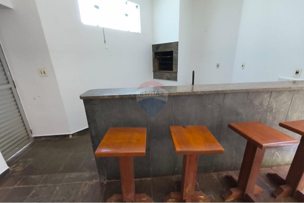 Casa com 3 quartos à venda, 422m² — foto 3 de 19