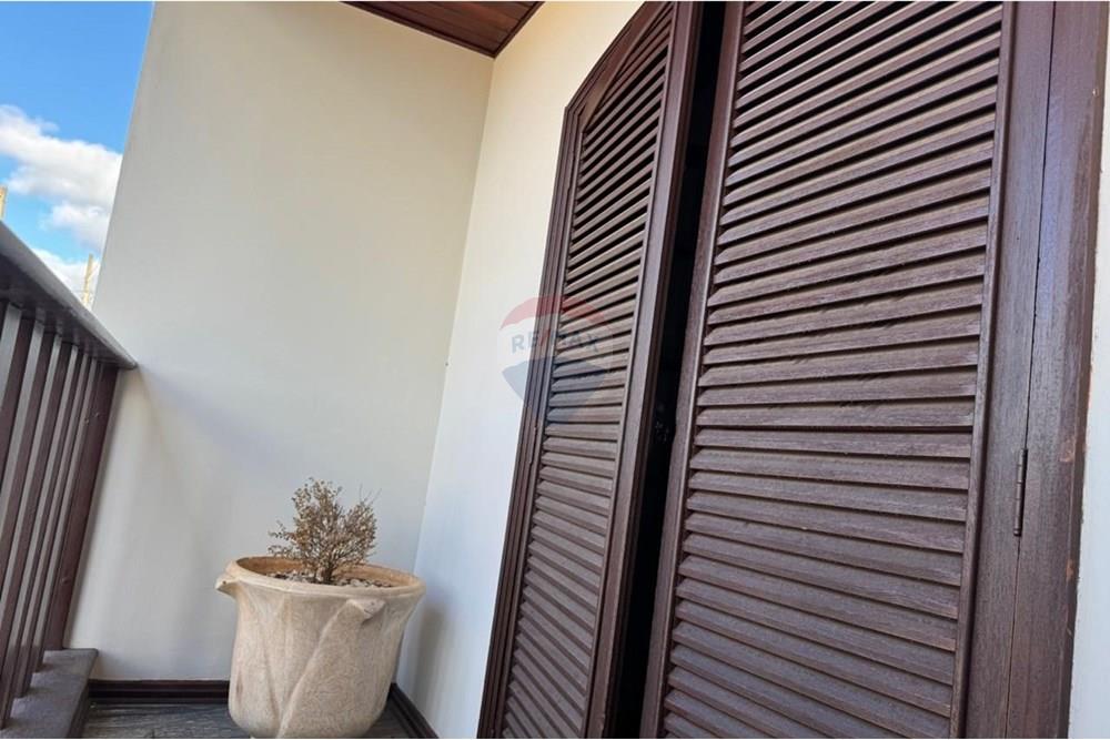 Casa à venda com 4 quartos, 250m² - Foto 27