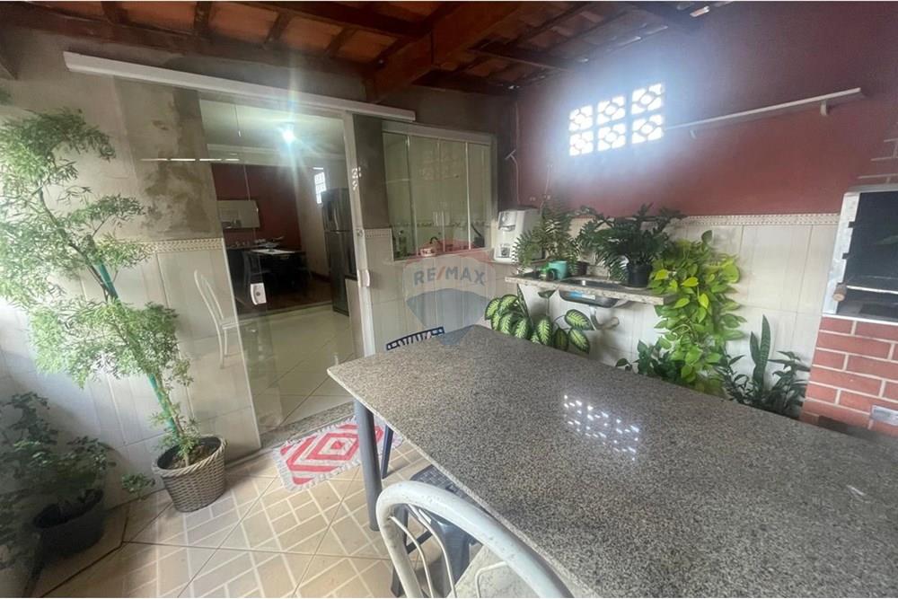 Casa à venda com 3 quartos, 218m² - Foto 24