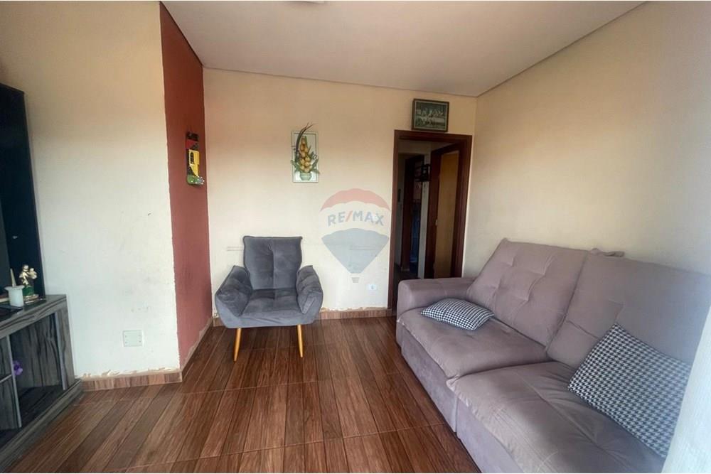 Casa à venda com 3 quartos, 218m² - Foto 6