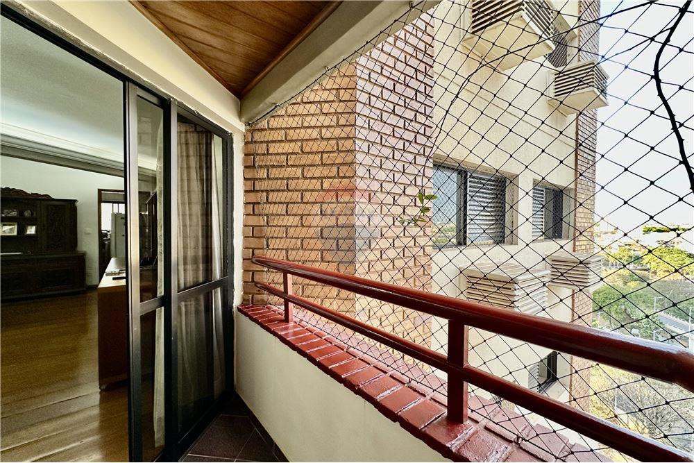 Apartamento com 3 quartos à venda, 134m² — foto 4 de 24