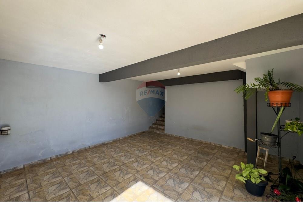 Casa - Venda - Botucatu , São Paulo - e.jpg - Garagem - 630481105-196