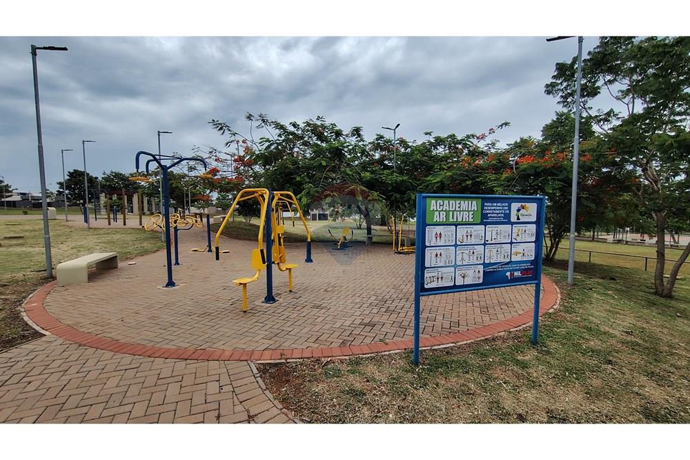 Terreno / Lote / Condomínio  à venda, 208m² — foto 7 de 14