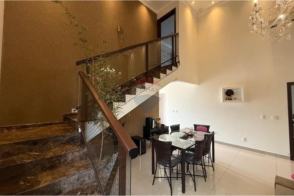 Casa de Condomínio - Venda - São José do Rio Preto , São Paulo - escada.jpeg - 631481001-10