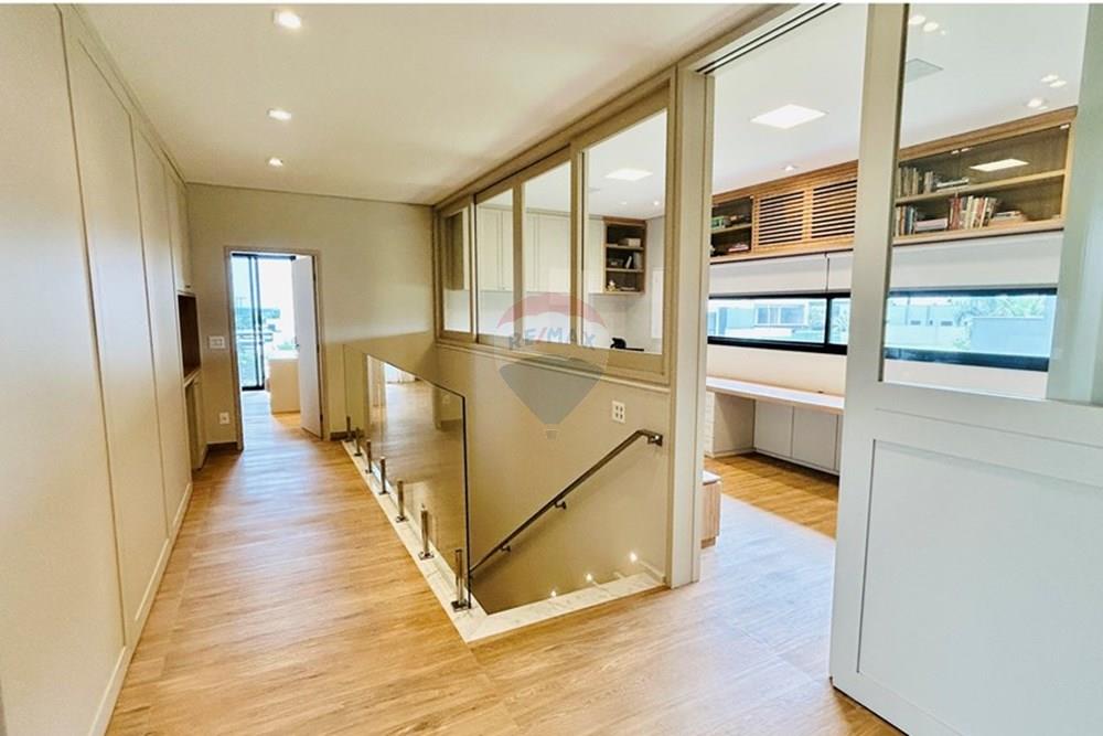 Casa de Condomínio à venda com 4 quartos, 448m² - Foto 14