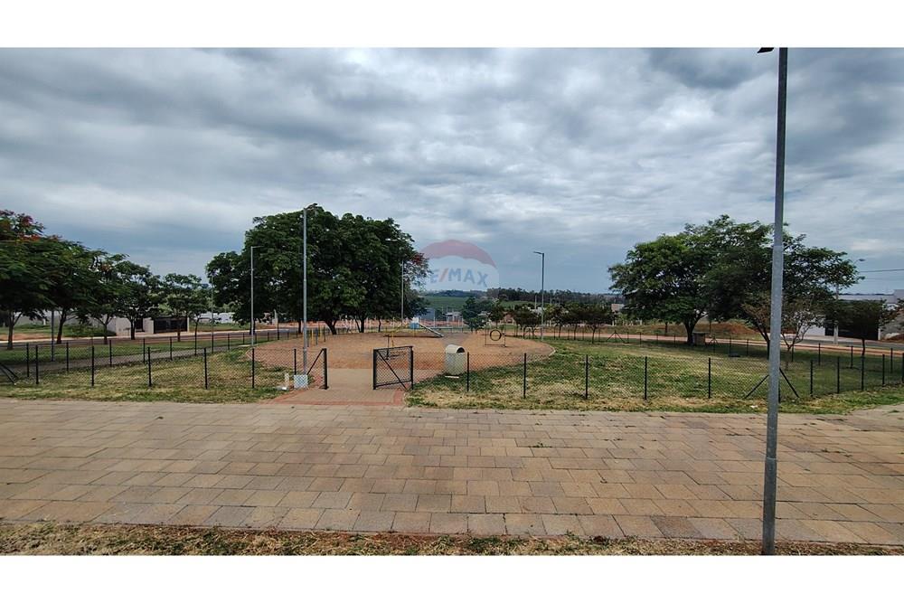 Terreno / Lote / Condomínio  à venda, 204m² — foto 10 de 14