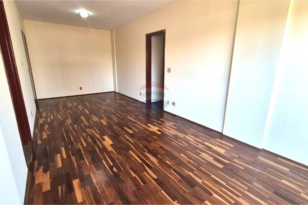 Apartamento com 3 quartos à venda, 105m² — foto 3 de 21