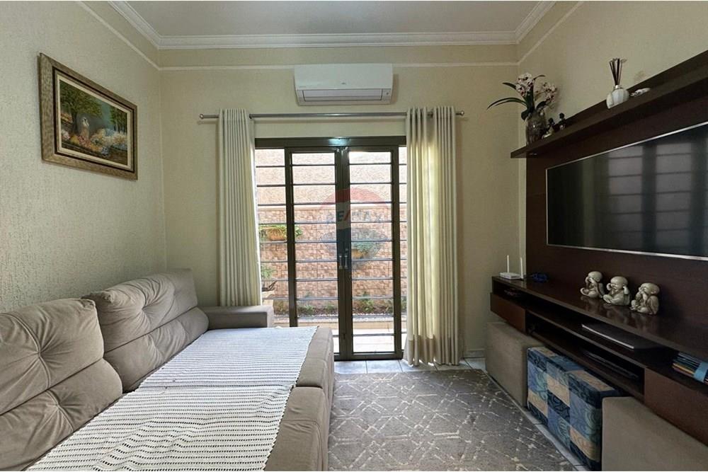 Casa com 3 quartos à venda, 133m² — foto 6 de 31