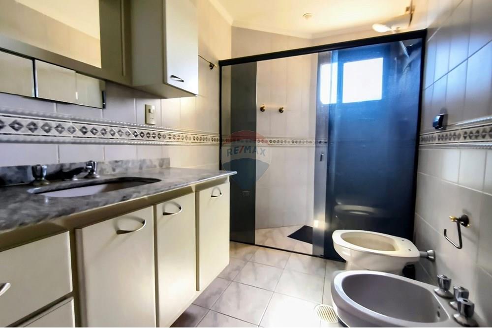 Apartamento com 3 quartos à venda, 215m² — foto 17 de 18