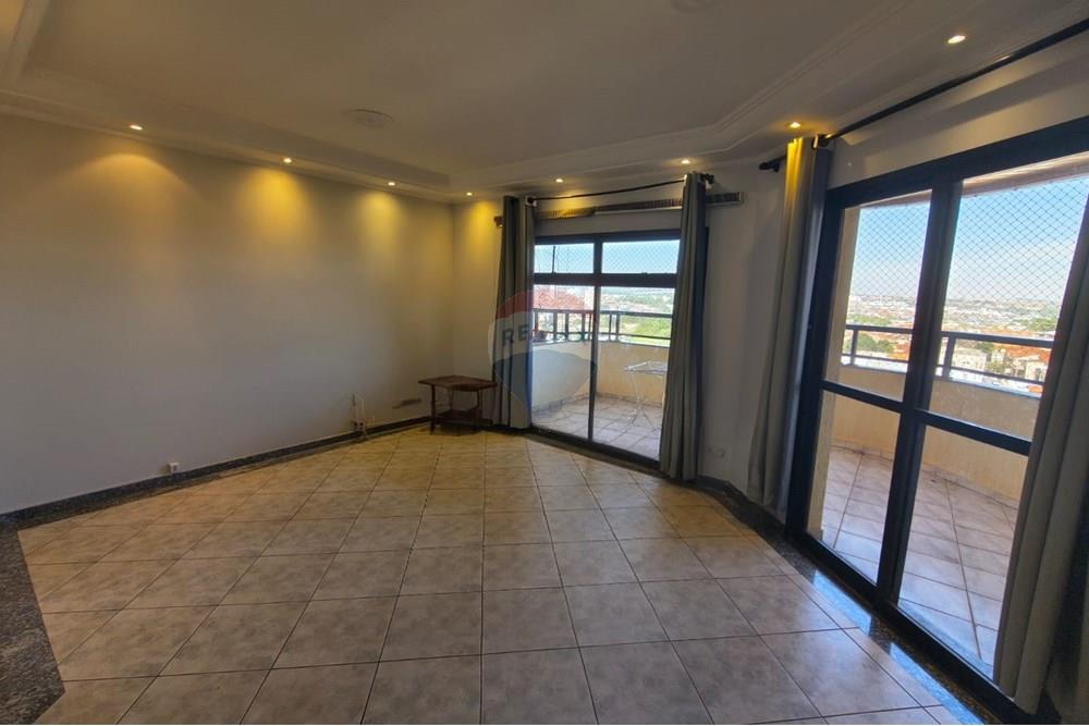 Apartamento com 3 quartos à venda, 215m² — foto 6 de 18