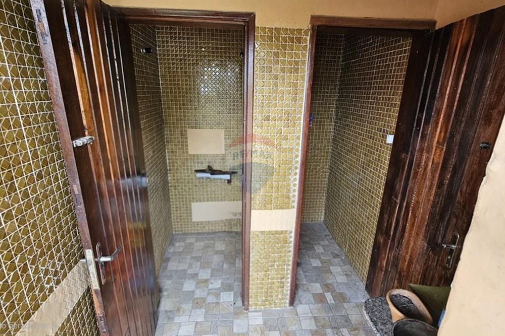 Chácara / Sítio / Fazenda - Venda - Araruama , Rio de Janeiro - Banheiro M e F Externo.JPG - 631591007-11