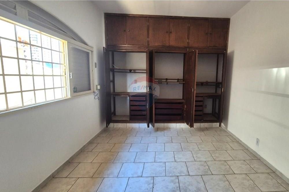 Imóvel Comercial com 3 quartos à venda, 269m² — foto 12 de 32