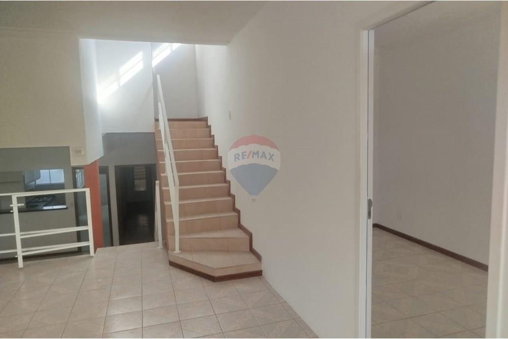 Casa à venda com 4 quartos, 285m² - Foto 27