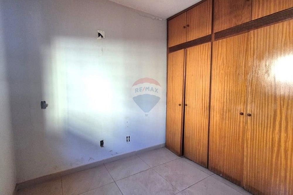 Casa com 3 quartos à venda, 250m² — foto 12 de 21