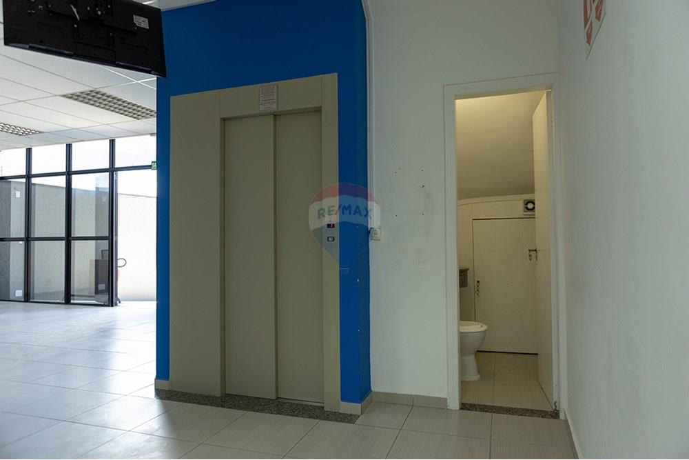 Prédio - Alugar - Mogi das Cruzes , São Paulo - Pavimento1_Lavabo-e-elevador - Copia.jpg - 631531001-135