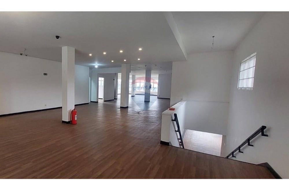 Prédio - Alugar - São José dos Campos , São Paulo - 74930deb-b3c8-4eb6-a9a7-7a7a6ff3c238.jpg - 631471032-1